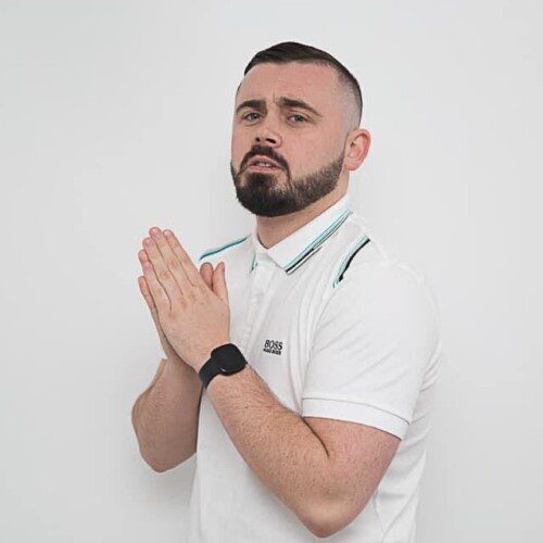 D7BFD188-B058-460F-A59C-A24EC1977B2F-500x500 Jake shaw makes history with YourownMusic