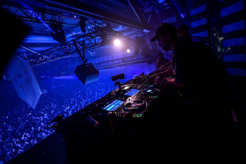 Watch Daft Punks Thomas Bangalter Join Fred Again.. for First DJ Set in 16 Years